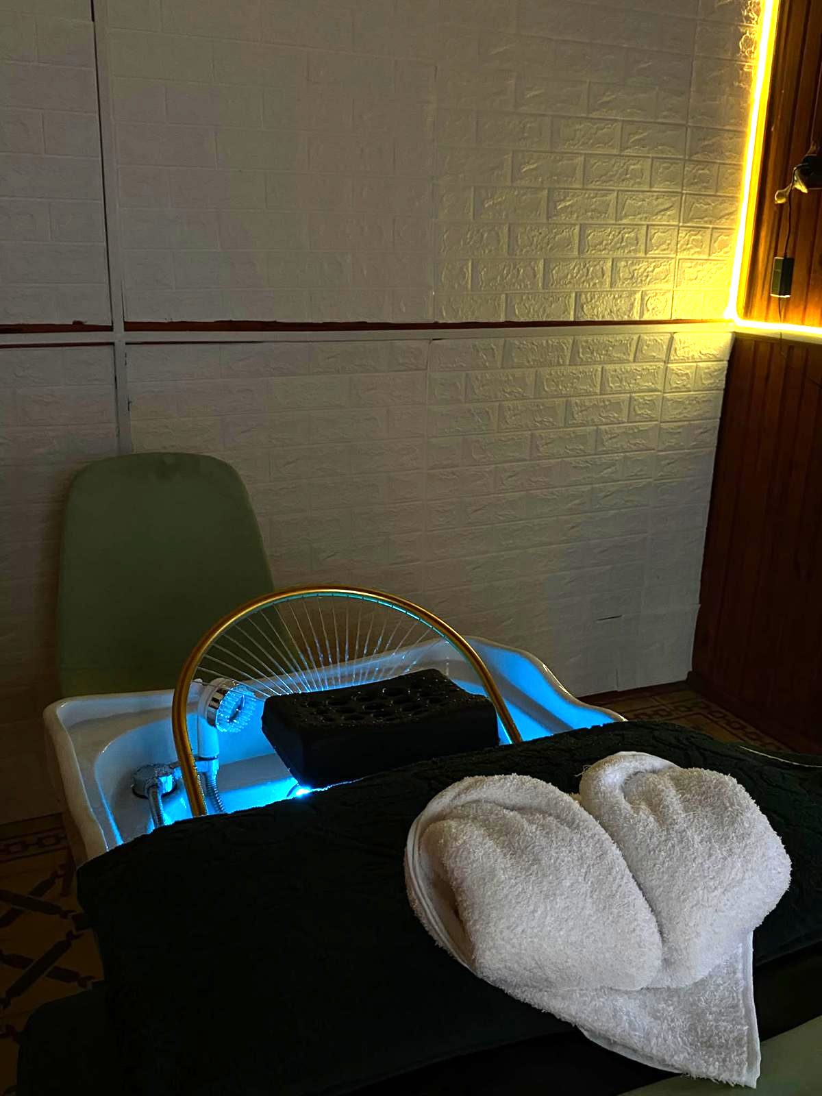 Espacio de head spa en Renacer Holístico